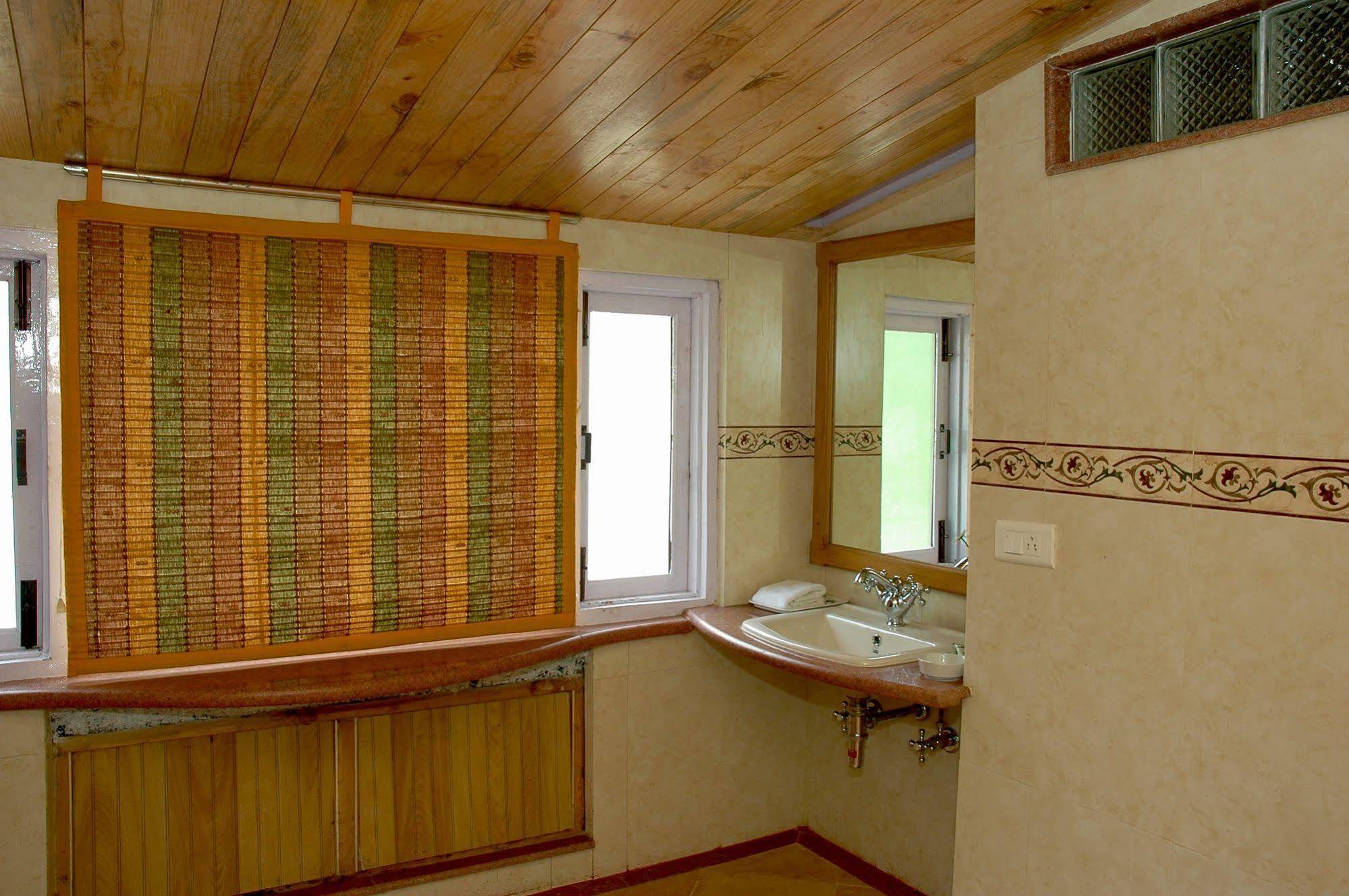 Hotel Manali Heights Luaran gambar