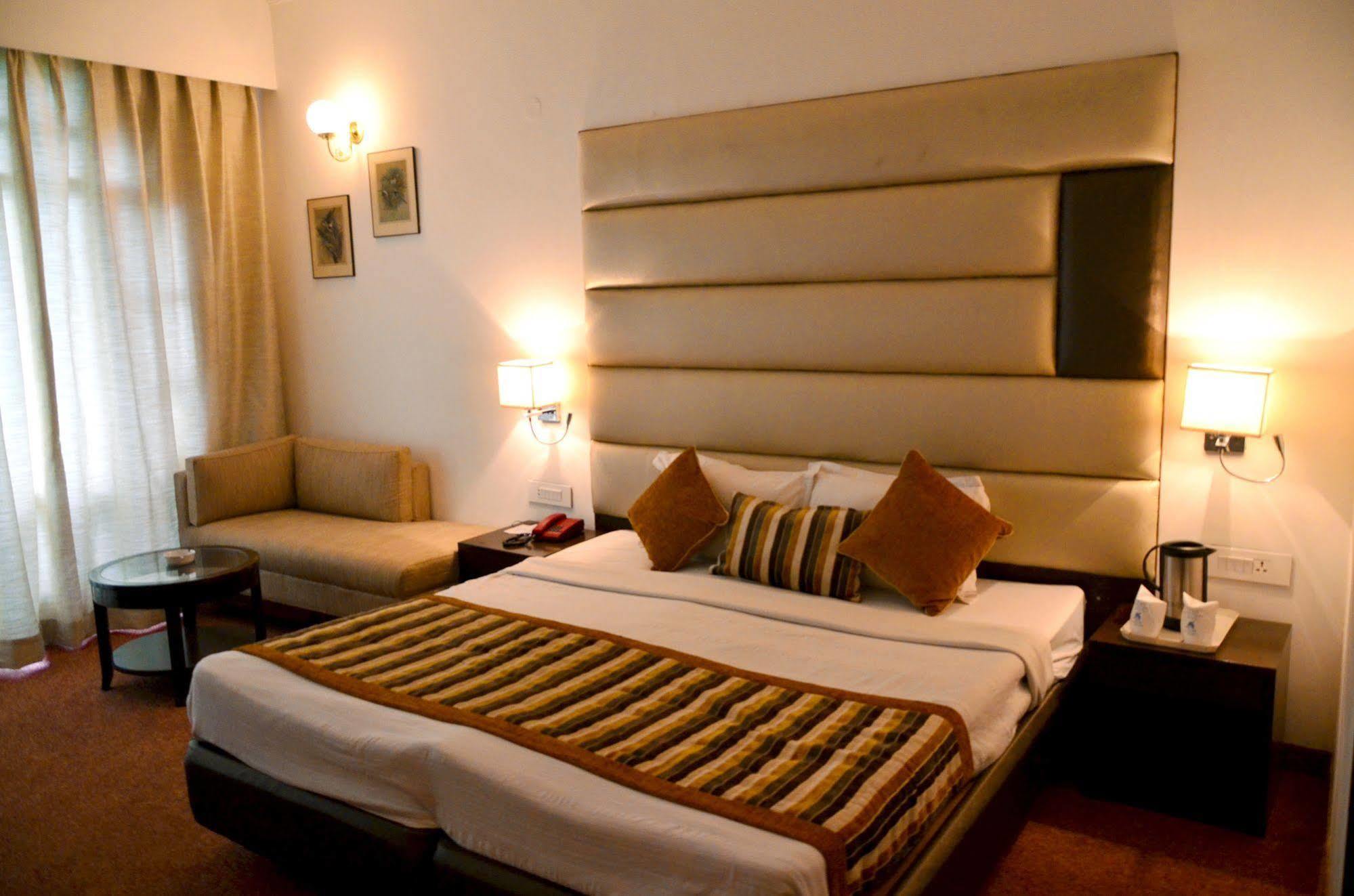 Hotel Manali Heights Luaran gambar